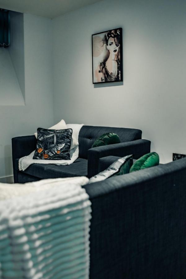 Bv Cosy Basement Apartment At Conditioning House Bradford  Eksteriør bilde