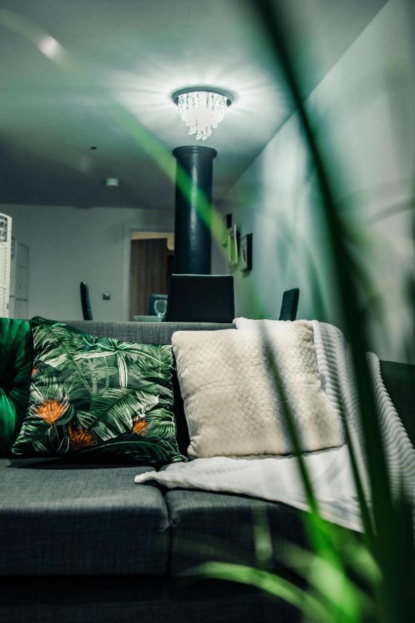 Bv Cosy Basement Apartment At Conditioning House Bradford  Eksteriør bilde